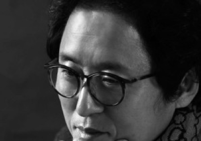 [김충호 화백의 화폭의 섬] (2) 해창만에서 만나는 수평의 바다